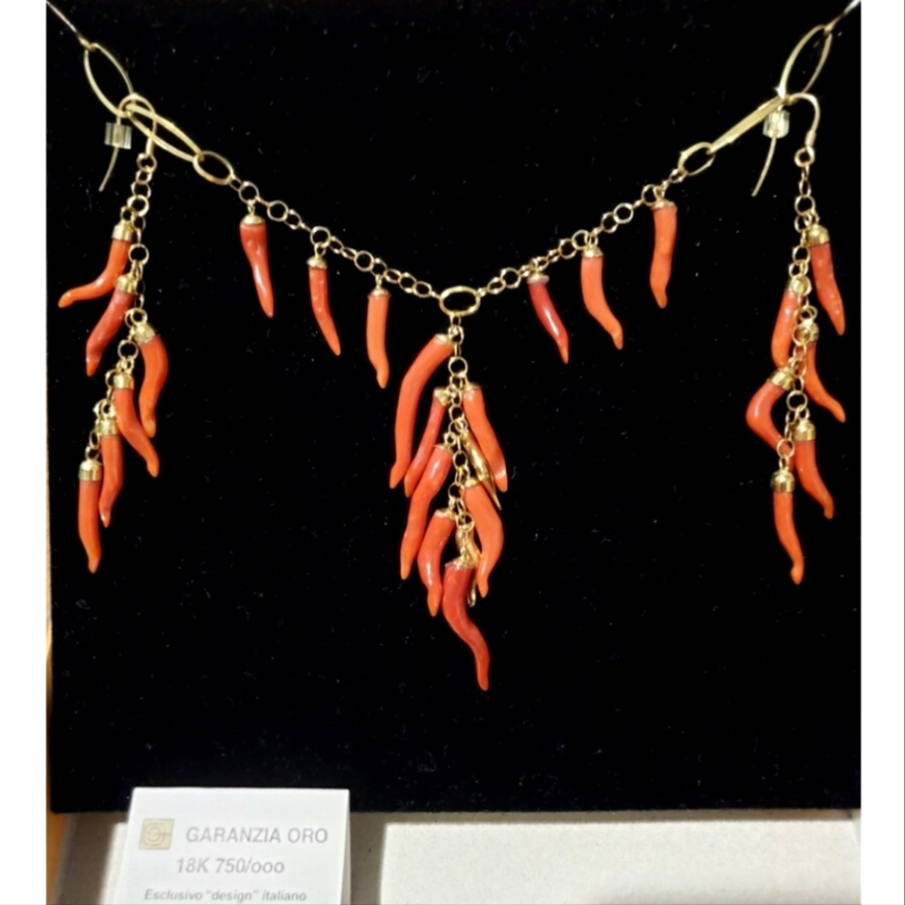 Vintage Coral Italian Horns Of Plenty 18k Designer 193/195 Necklace Earrings